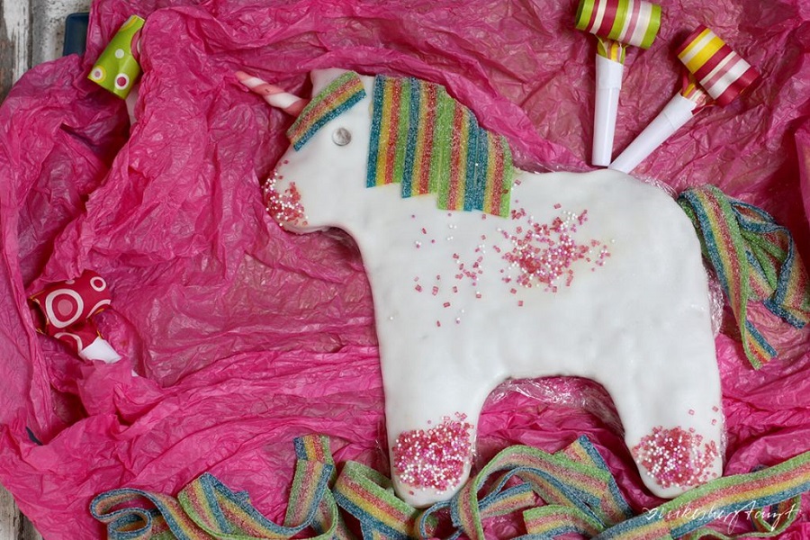 Geburtstagskuchen in Einhornform